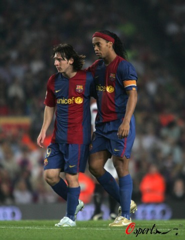 锁定前24，阿森纳、拜仁、巴黎等5队已保底欧冠淘汰赛附加赛（阿森纳、拜仁、巴黎等五队提前锁定前24，已稳获欧冠淘汰赛附加赛席位）