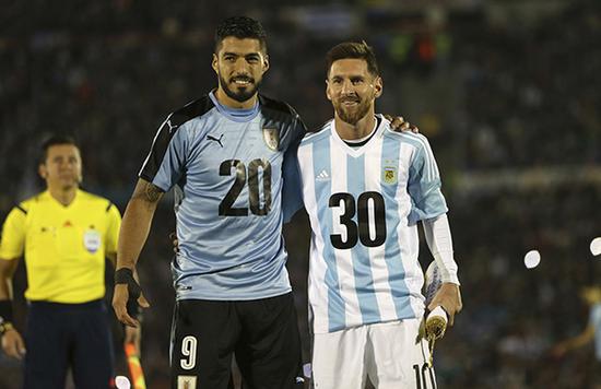 弗罗因德：对诺伊尔的未来我们并不着急；拜仁确实联系过安东尼