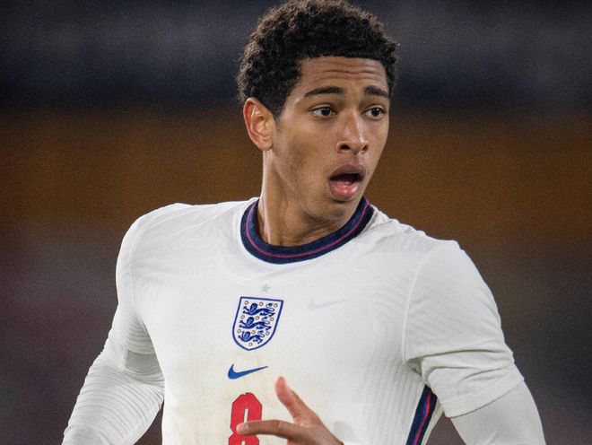 德甲战报：双方均无建树互交白卷，斯图加特0-0闷平霍芬海姆（德甲：斯图加特与霍芬海姆互交白卷，0-0握手言和）