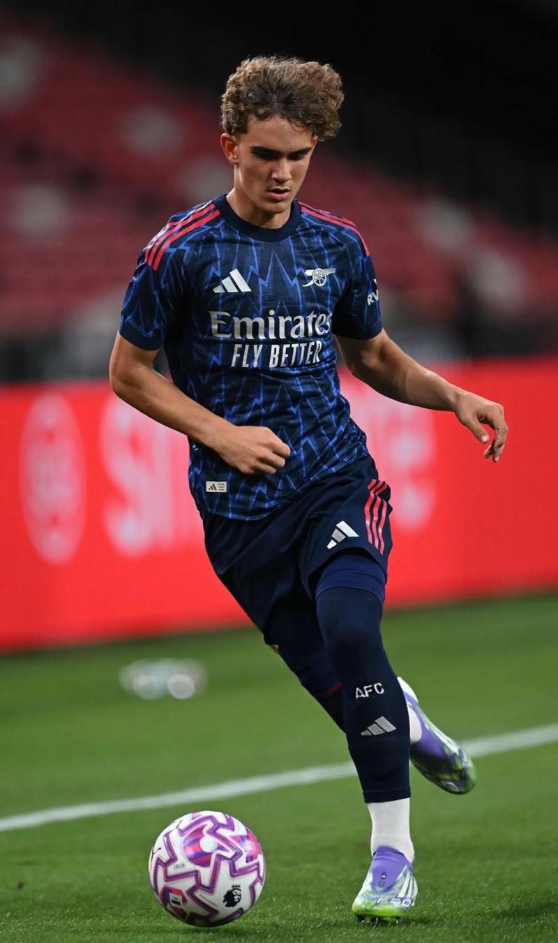 62场，埃梅里成为维拉队史带队英超胜场数第一的主帅