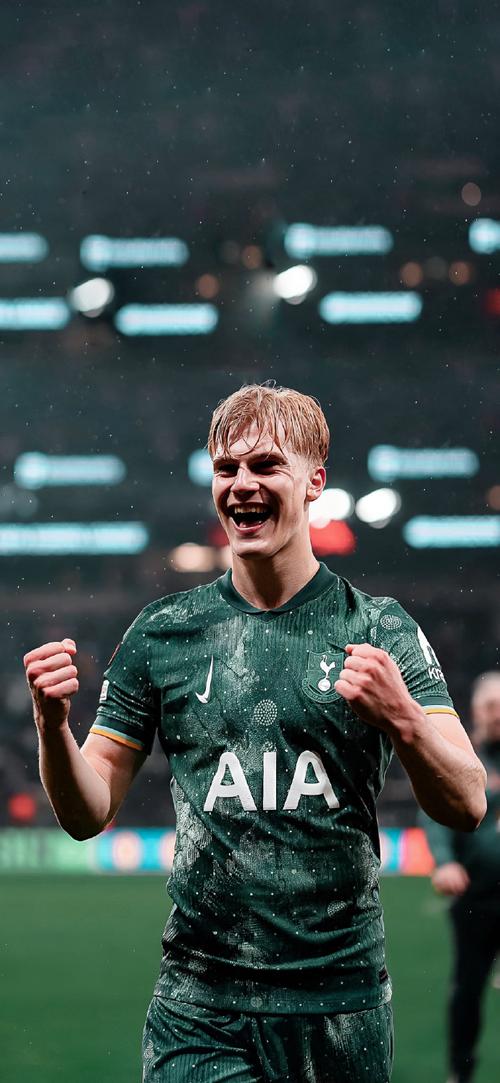 皇马16岁天才首获一线队征召！后防告急 卡斯蒂利亚新星临危受命