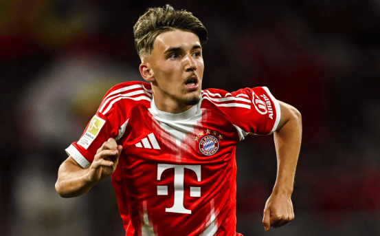 托蒂称赞穆里尼奥：绝对的顶级教练No.1，他为罗马带来冠军