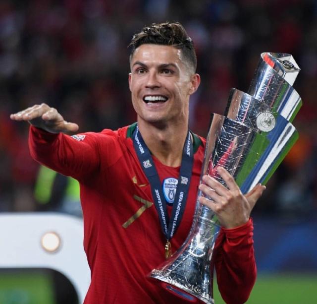 图片报：多特希望以顶薪续约施洛特贝克，但球员还在犹豫